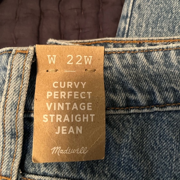 Madewell plus size curvy jeans. New with tags - Picture 3 of 3
